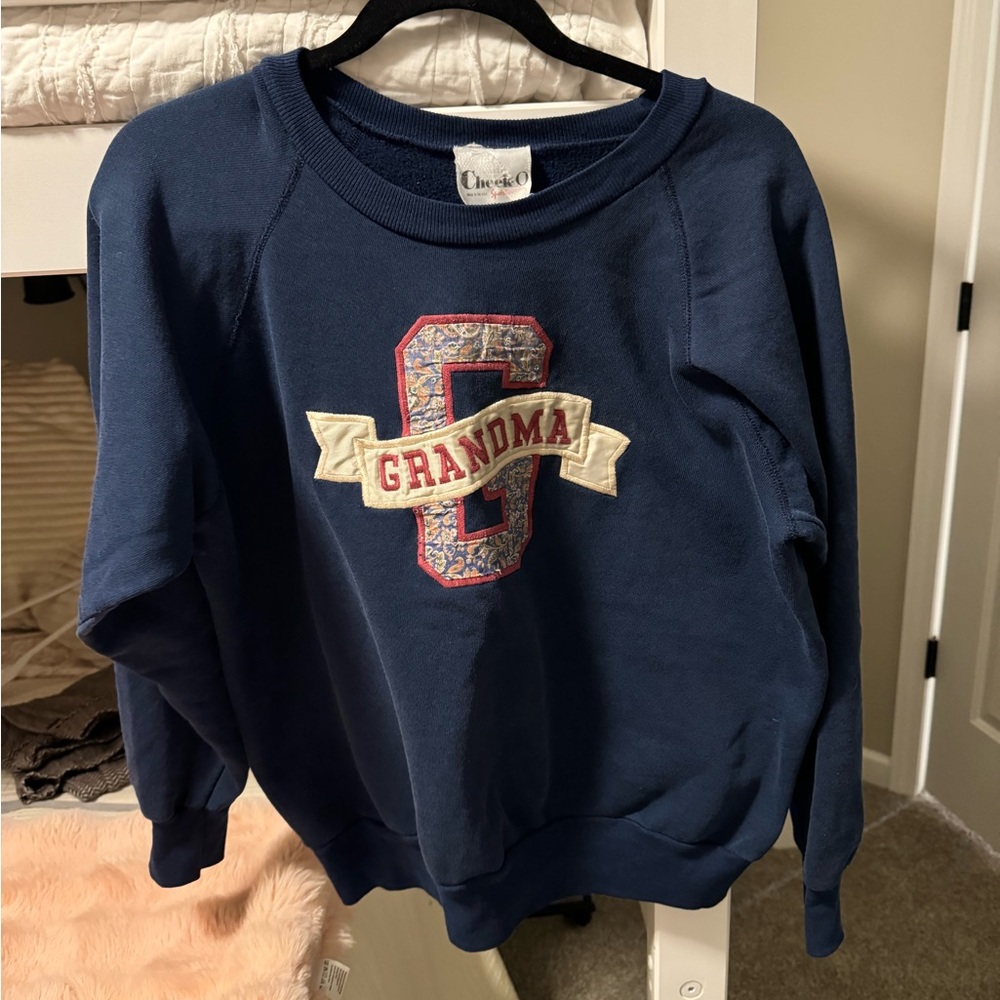 VINTAGE grandma embroidered crewneck